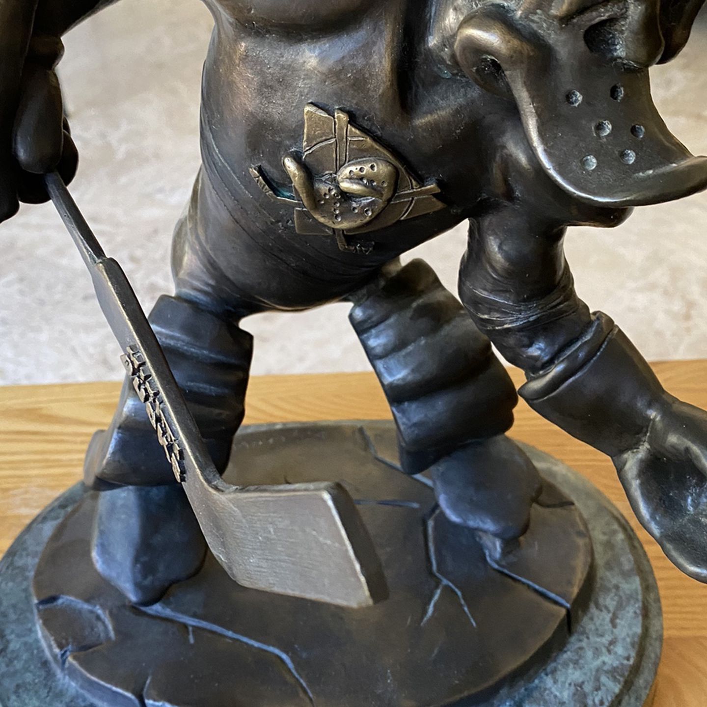 1993 Mighty Ducks "Defending The Pond" Bronze statue Anaheim LIMITED 1993 RARE