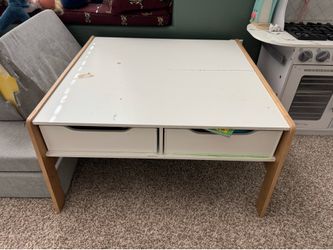 Children’s Drawing & Play Table