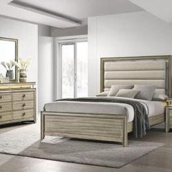Giselle - 4 Piece Queen Panel Bedroom Set Rustic - Beige
