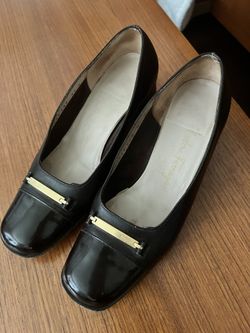 Salvatore Ferragamo Women's Shoes Size 4.5
