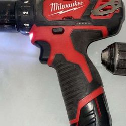 milwaukee-tool-m12-12v-lithium-ion-cordless-3-8-inch-drill-driver
