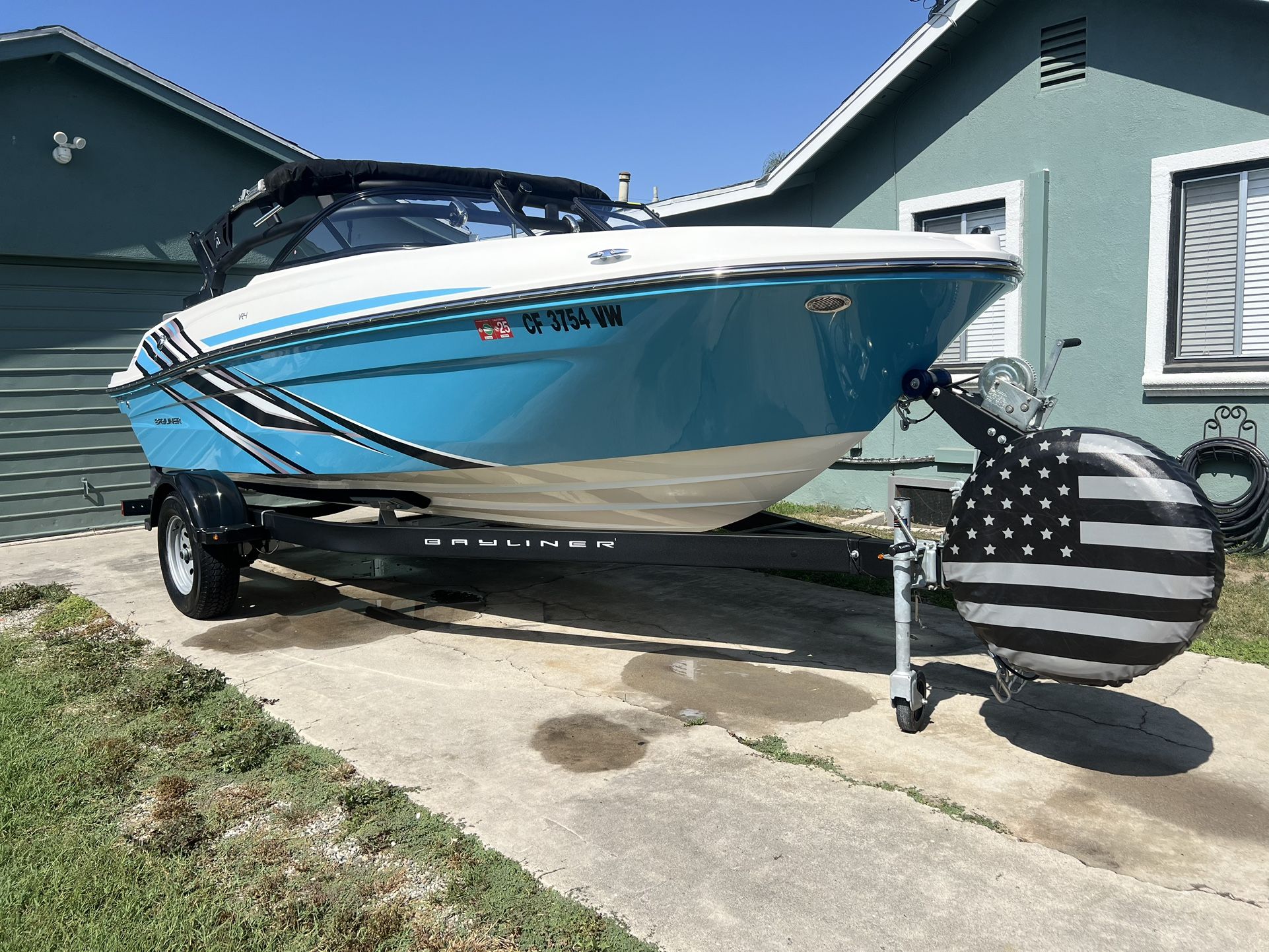 2023 Bayliner VR4