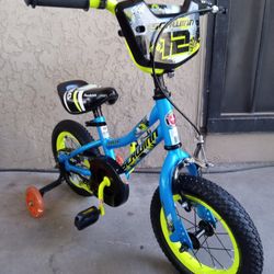 Bike SCHWINN For Kids Tires Size 12 Like New 