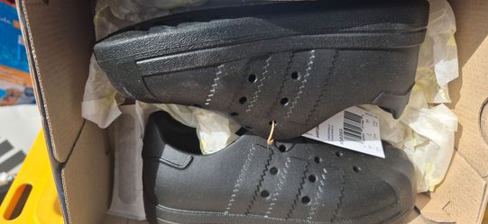 New boy's Adidas  Shoes  size 2.5
