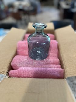 Small Bud Bases Used For Wedding.