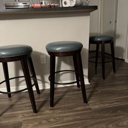 4 Bar Stools