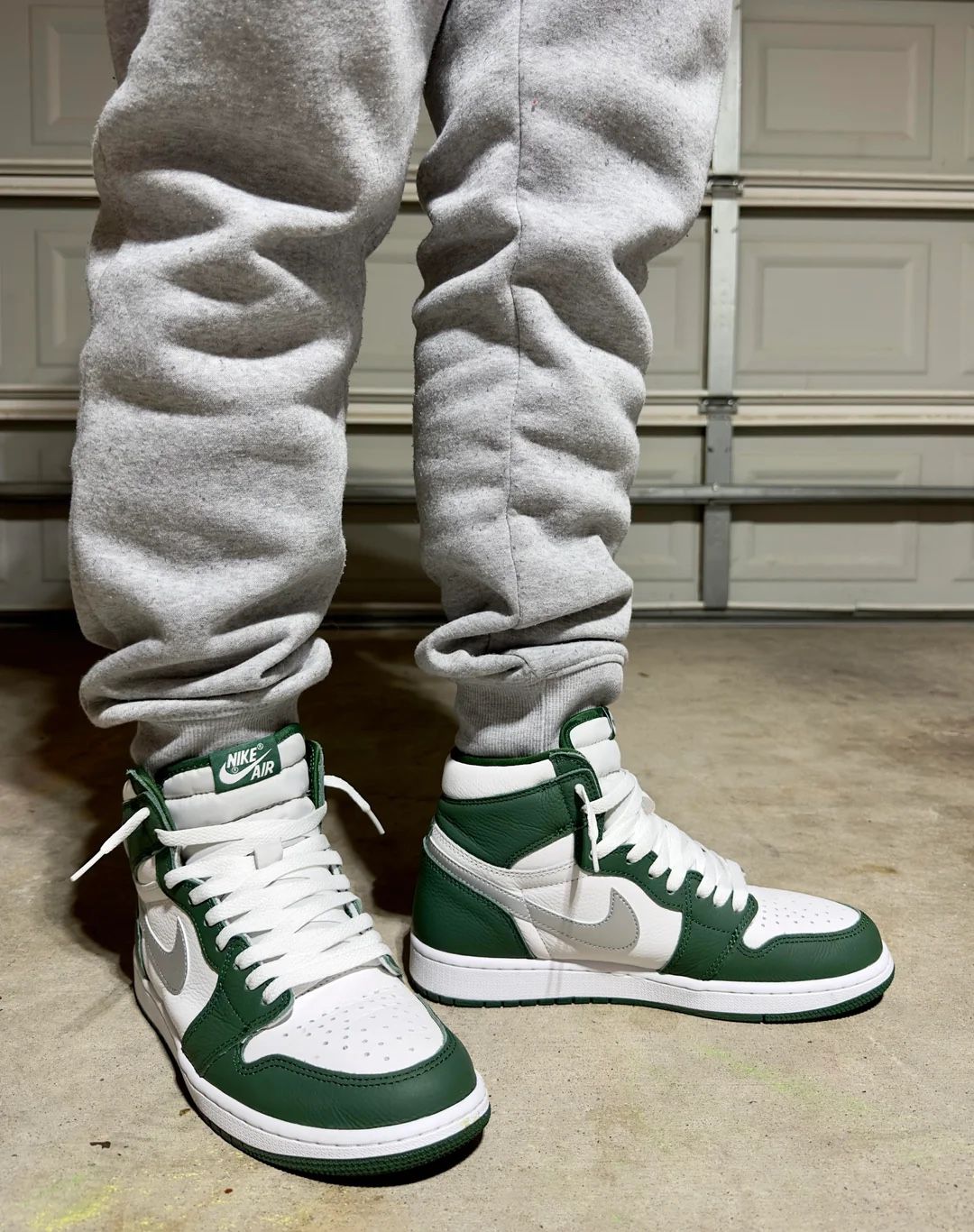 Jordan 1 highs, Green color way, size 12