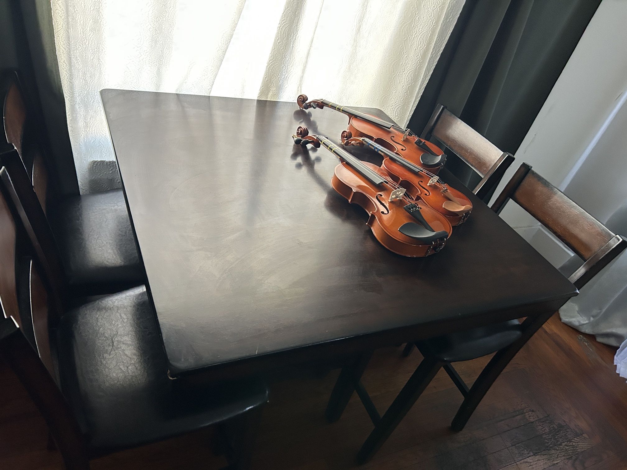 Dinning Table