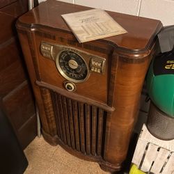 1941 Zenith Radio, A.M.