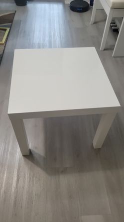 Square coffee table