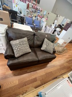 Jackson Furniture Roberto Cocoa Leather Loveseat