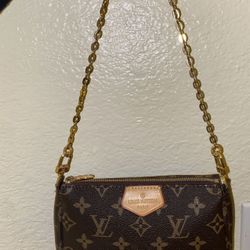 Louis Vuitton Monogram Mini Pochette 