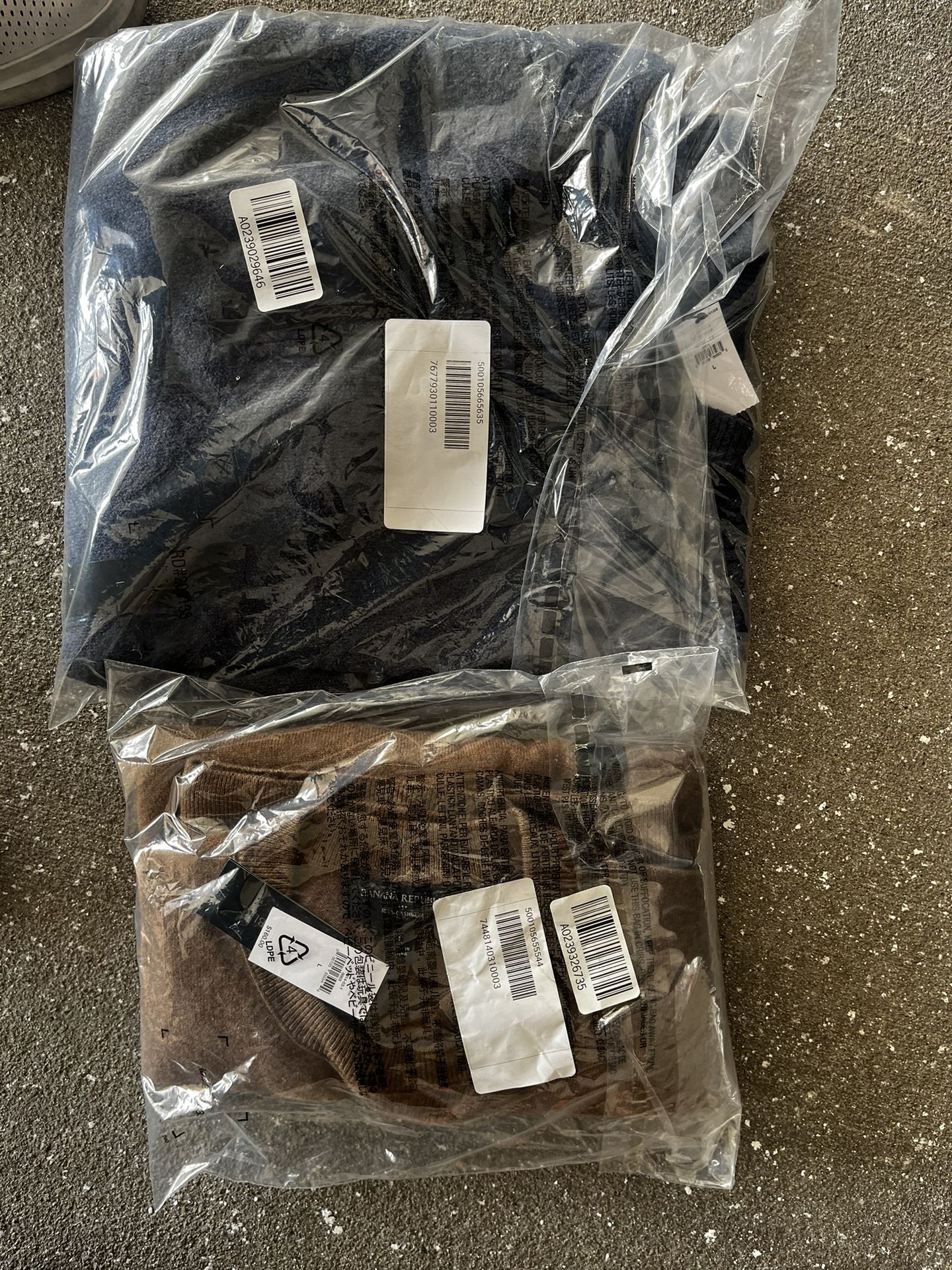 2x Banana Republic Large Men’s Sweaters New