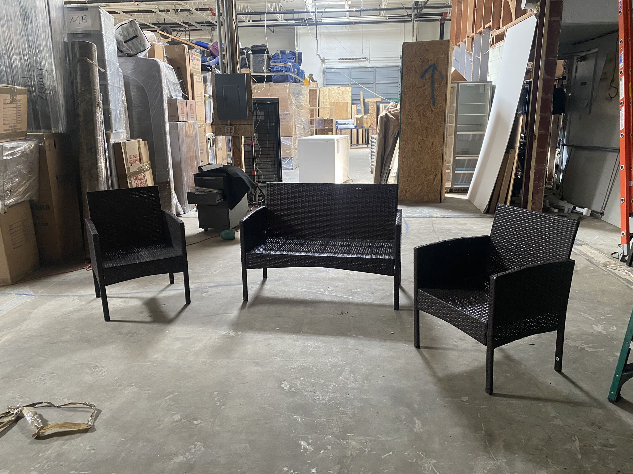 Outdoor Lounge Seating