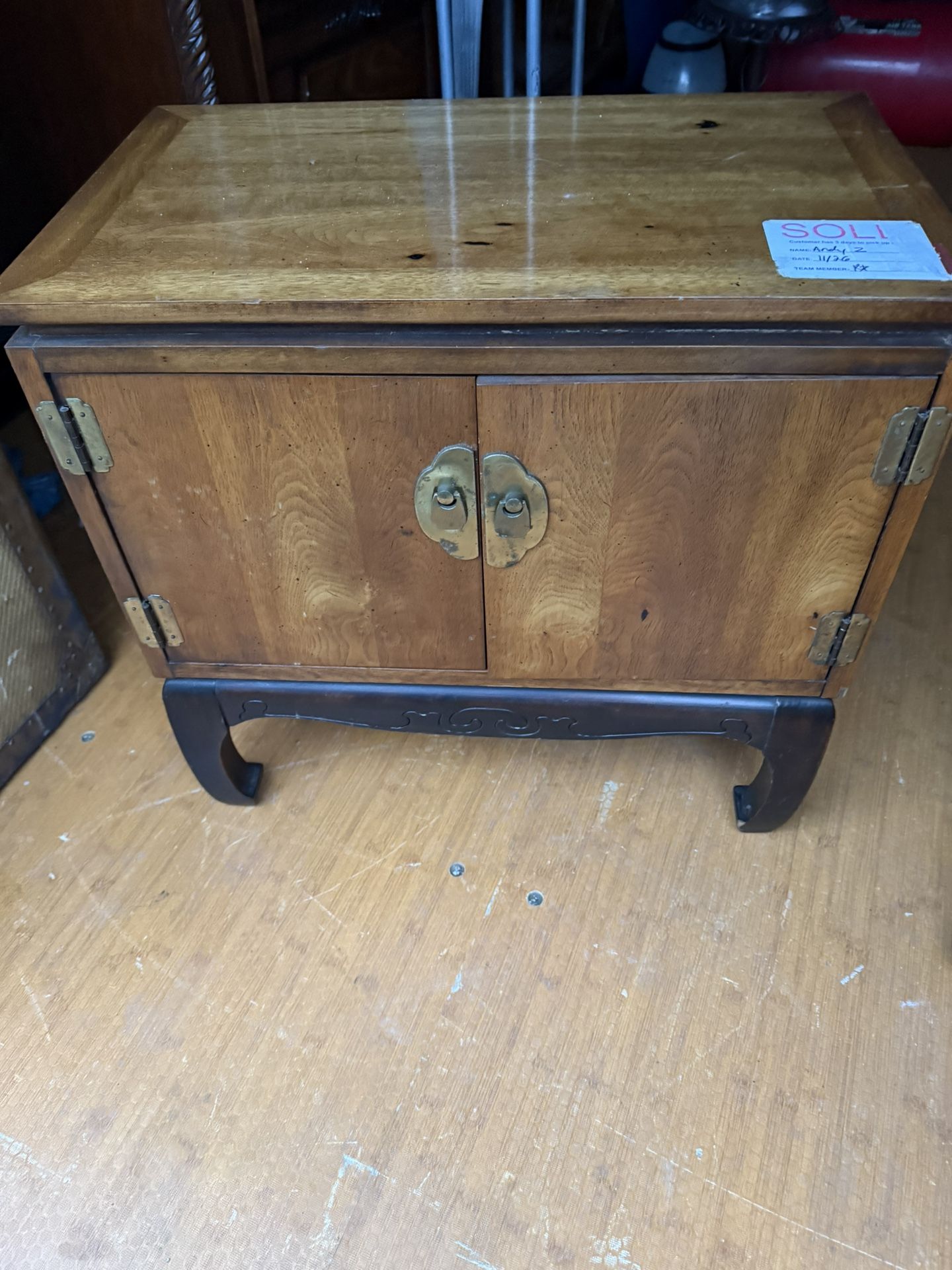 Antique Accent Table Or End Table