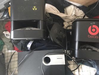 Apple Bluetooth wire/wireless speakers