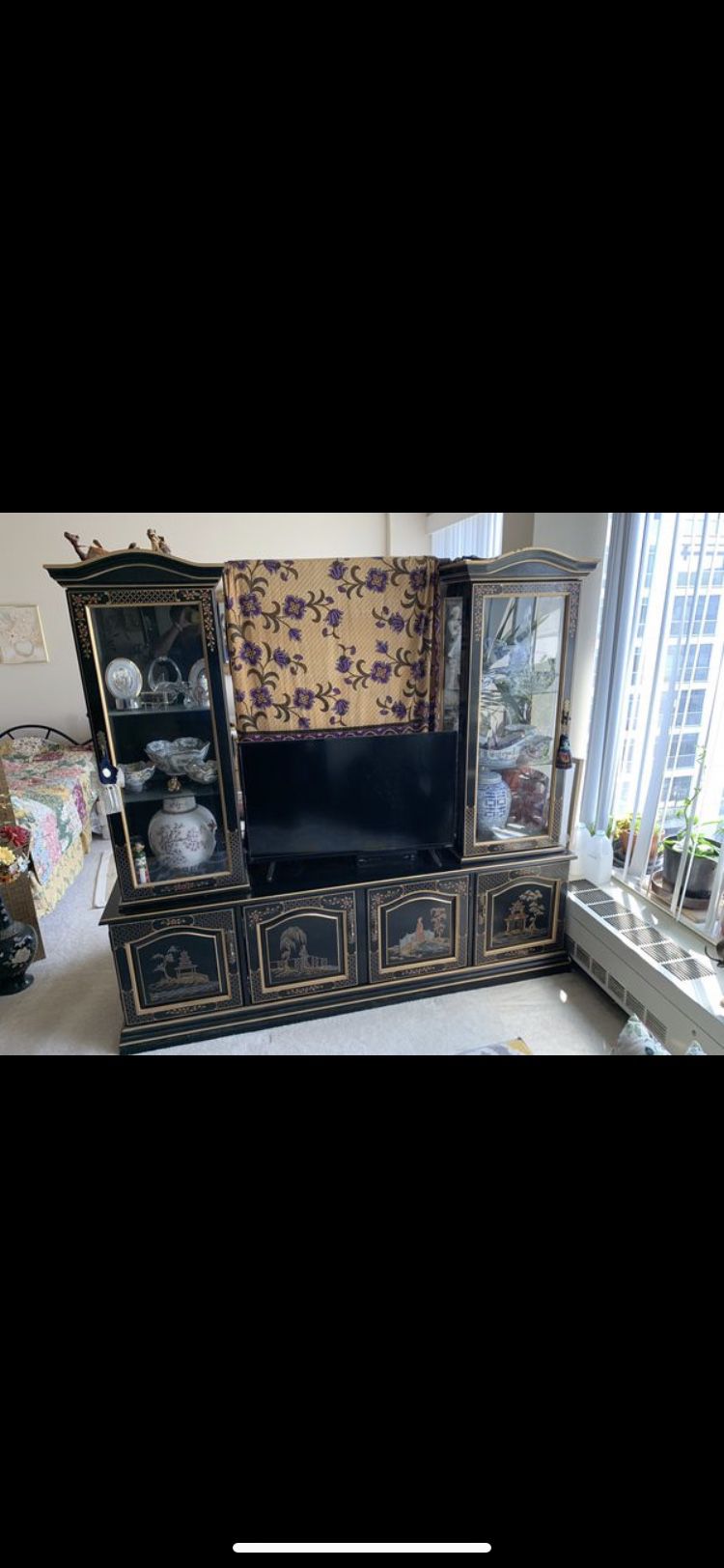 NICE CHINA CABINET CONSOLE TV STAND.