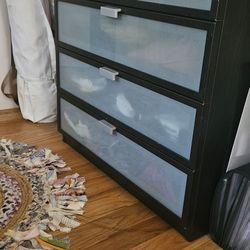 4 Drawer Dresser 