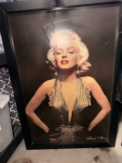 Large framed Marilyn Monroe wall art