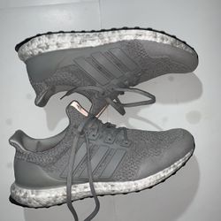 Adidas Ultra Boosts Shoes 