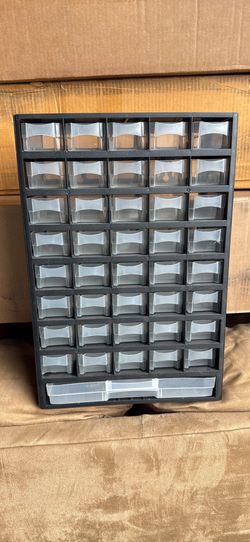 STORE HOUSE 40 Bin Organizer