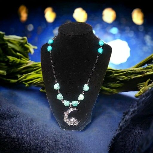 Midnight Moonrise Chain Necklace