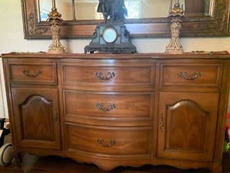 Dining room set