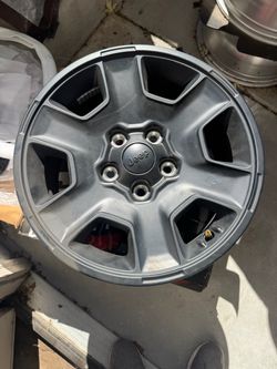 Single (1) 17” Jeep Gladiator alloy wheel