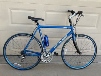 Cannondale R800 Road Bike