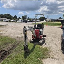 Takeuchi TB210 Mini Excavator