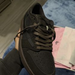 Travis Scott x Jordan 1 Velvet Brown