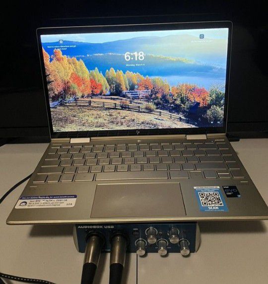 Laptop HP Envy x360 Core i7 de 11th Generation 