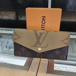 Louis Vuitton Wallet Layaway Available 10% Down If You Are Interested Please Ask For Maribel Thank You 
