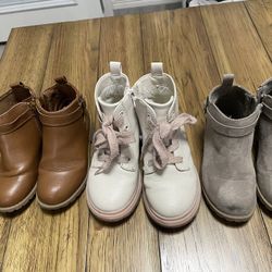 Toddler Size 9 Boots 
