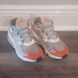 Nike Air Max 270 React W 6.5