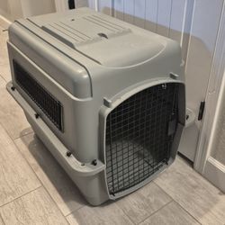  Dog Kennel (Petmate)