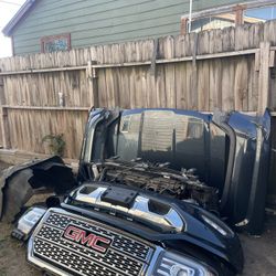 2018 GMC Denali Front Clip