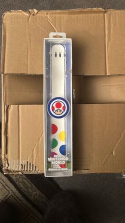 Super Nintendo World power up band