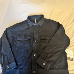 New Vuori Women’s navy blue jacket