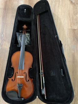 Excellent Condition -3/4Violin With Case, Bow Rosin And Extra String