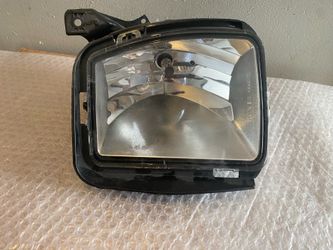 2013-2018 Dodge Ram 1500 right fog light