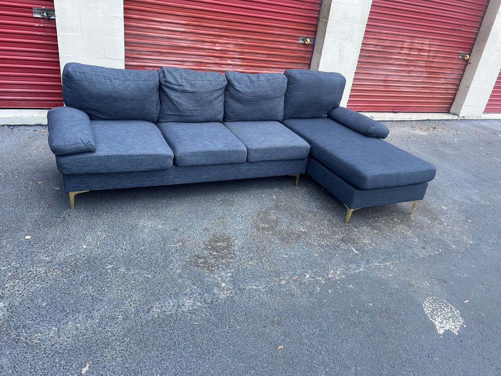 Sectional Couch 🔥