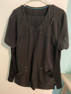 2 xl Scrub Sets.