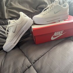 Nike Court Legacy Lift Women's Shoes  8 1/2