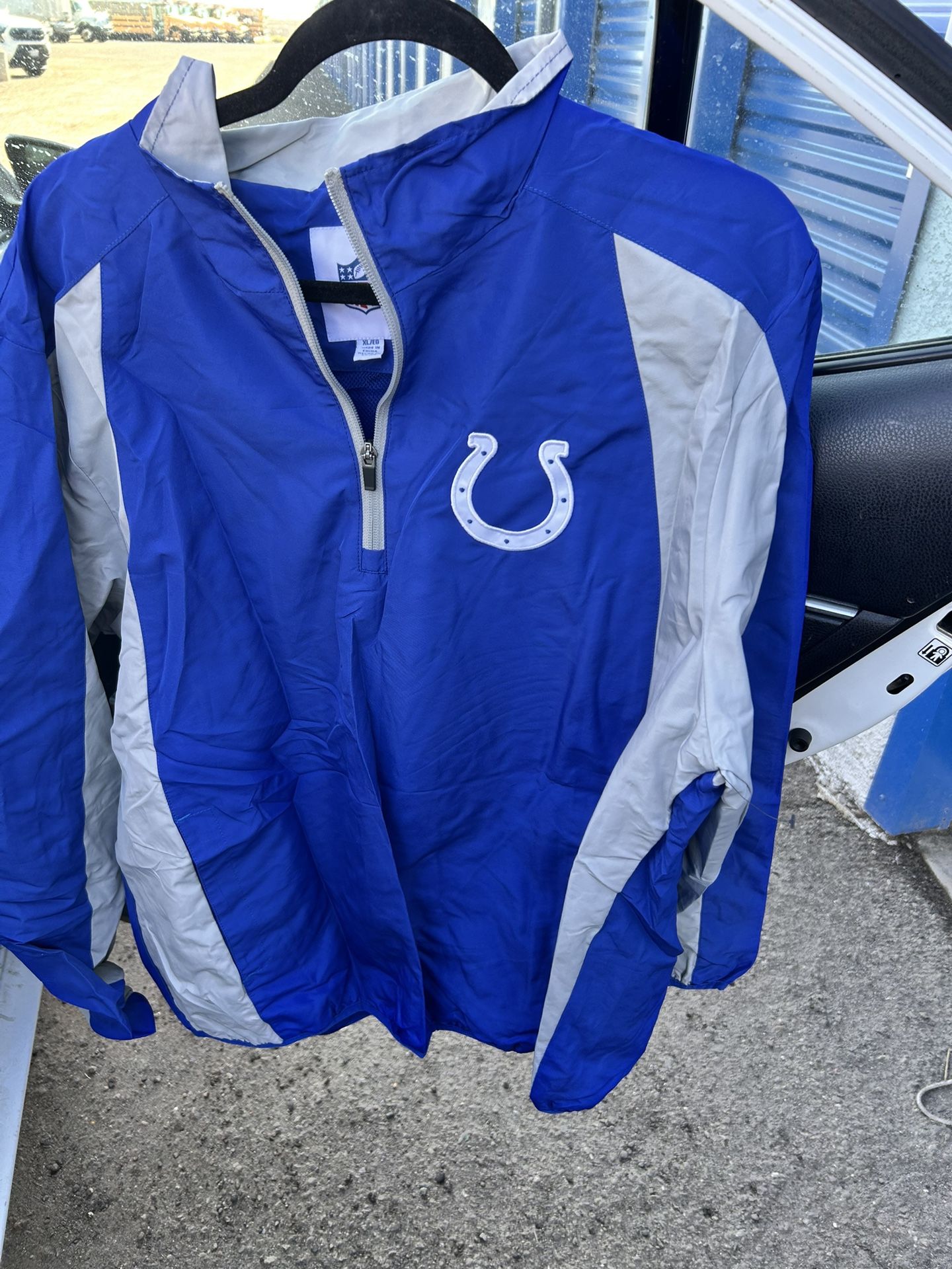 NFL Windbreaker sweatshirt