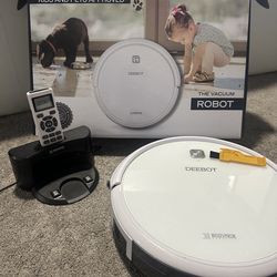Ecovac Deebot Robot Vacuum + Replacement Kit