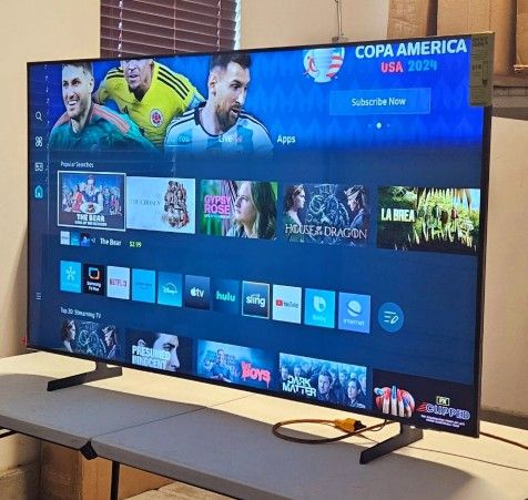 75 Inch Samsung Smart TV 4K UHD DU7(contact info removed) Model Brand New In the package.