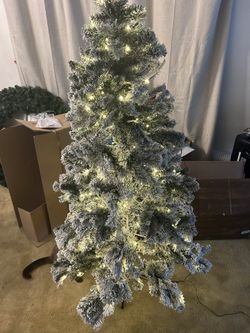 6 Ft Christmas Tree