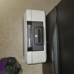 Sentry 2100 Safe New
