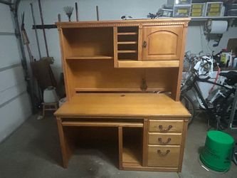 Free office desk